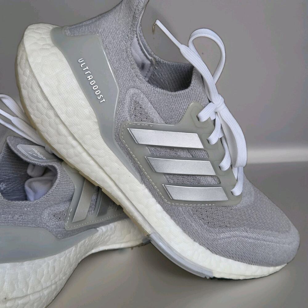 Adidas UltraBoost 21 Grey Women’s US 6.5 Athletic Running Shoes